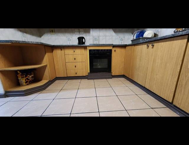 4 BEDROOM HOUSE FOR SALE IN MITCHELLS PLAIN CENTRAL